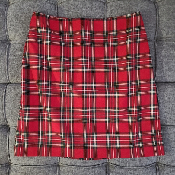 Talbots Dresses & Skirts - Talbots red tartan plaid pencil skirt size 6p academia preppy EUC